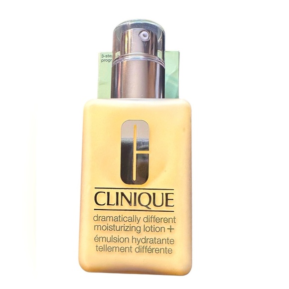 NEW Clinique 3-Step Dramatically Different Moisturizing Face Lotion 4.2 Fl Oz - Picture 3 of 10